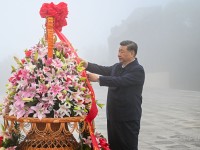 시진핑, 산시성 양취안시 방문…항일전쟁 열사에 헌화 및 백단대전 기념관 참관